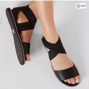 NWOB Sorel Ella lll Black with elastic strap Women's Sandals size 8.5